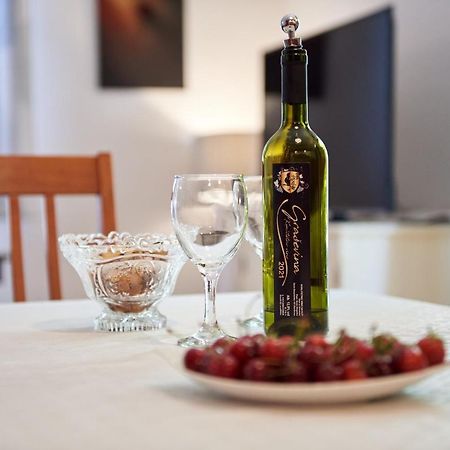 Guesthouse Aria Trogir Bagian luar foto