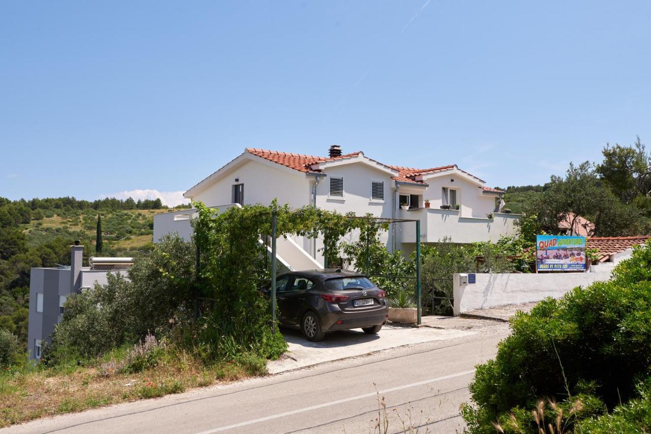 Guesthouse Aria Trogir Bagian luar foto