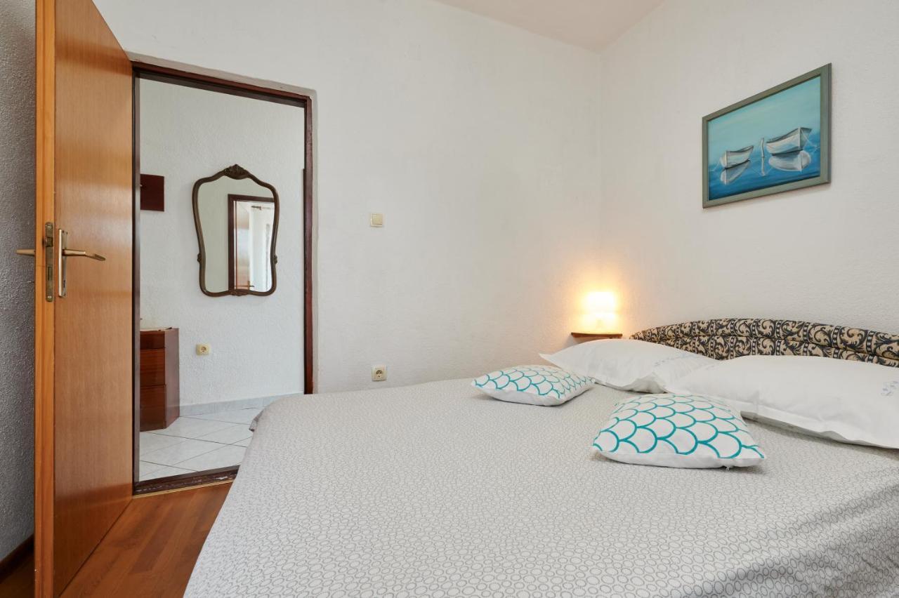 Guesthouse Aria Trogir Bagian luar foto