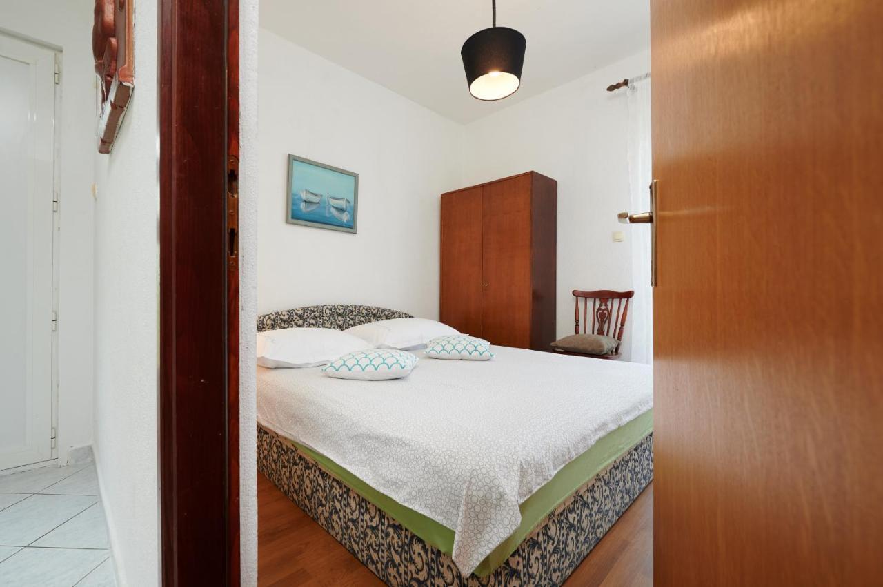 Guesthouse Aria Trogir Bagian luar foto
