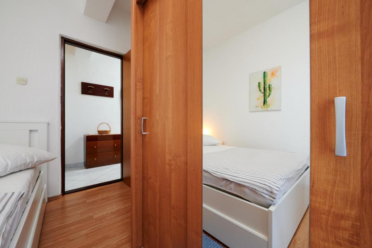 Guesthouse Aria Trogir Bagian luar foto
